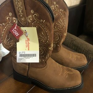 Women’s size 10W Boots